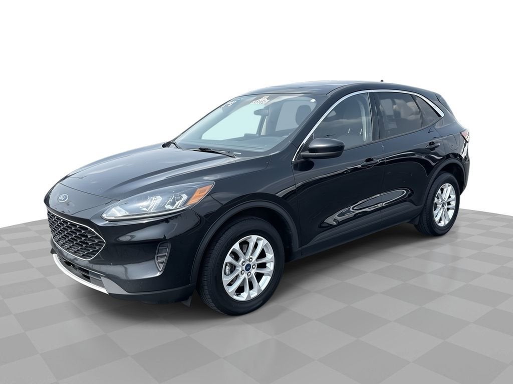 2020 Ford Escape SE in Black — front three-quarter view
