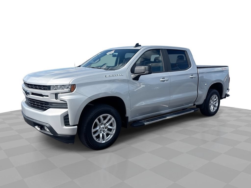 2019 Chevrolet Silverado 1500 RST in Silver Ice Metallic — front three-quarter view