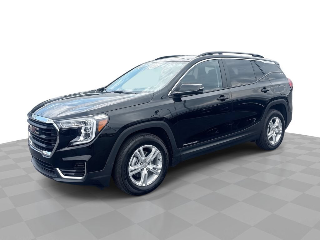 2024 GMC Terrain SLE in Ebony Twilight Metallic — front three-quarter view