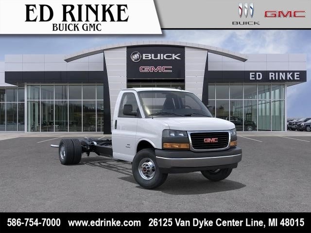 2026 GMC Savana Cutaway 3500 1WT in Summit White — front three-quarter view